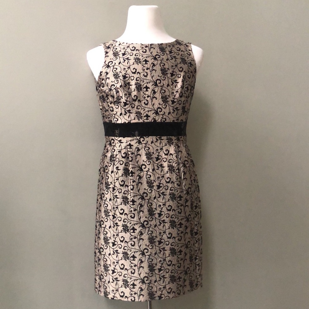Tahari Golden Shimmer Velvet NWOT